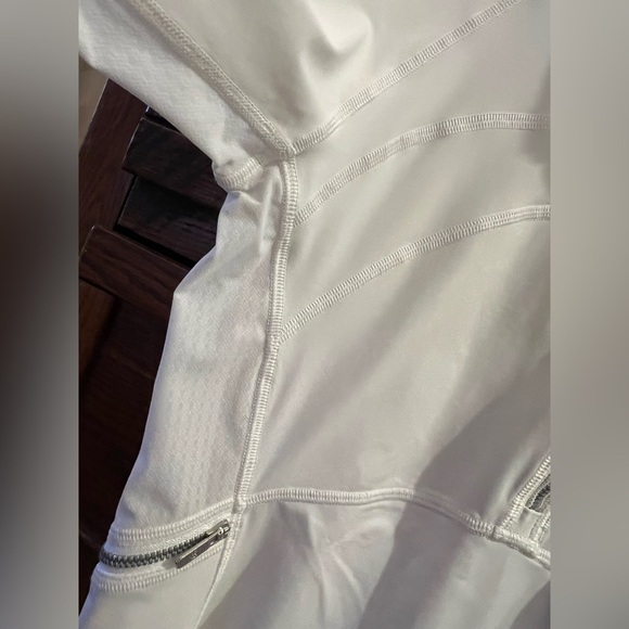 Lululemon White Front Of The Pack Half Zip Pullover Size 4 EUC - Picture 6 of 12